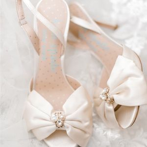 Kate Spade Happily Bow Slingback Sandal (Bridal Shoes)
